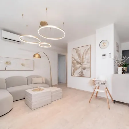 Luxury Mauro